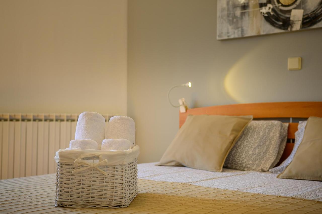 Apartment Vita พูลา ภายนอก รูปภาพ